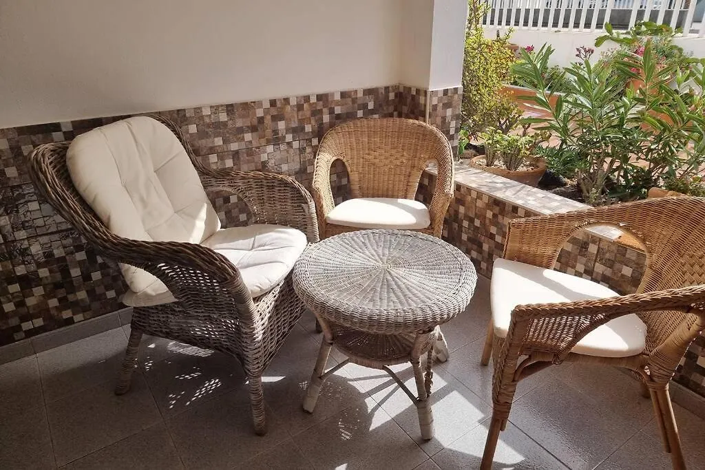 Casa Gales: Relax Next To The Sea Apartment For Families Corralejo